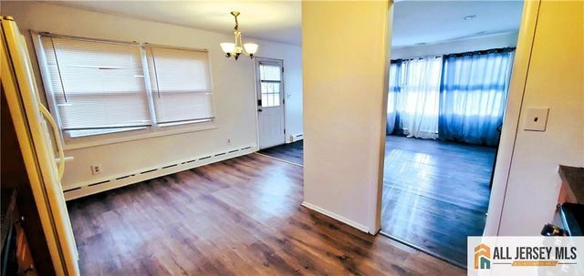 40 Beverly Avenue, Franklin, NJ 08873