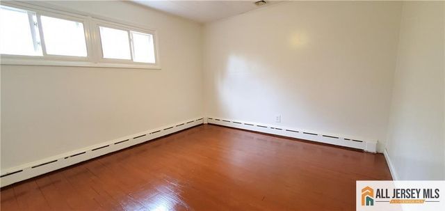 40 Beverly Avenue, Franklin, NJ 08873