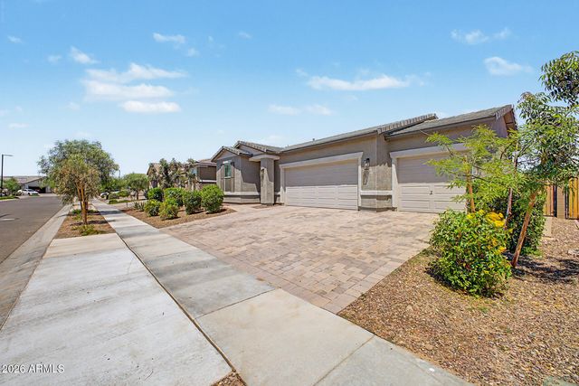 17850 W RUNNING DEER Trail, Surprise, AZ 85387