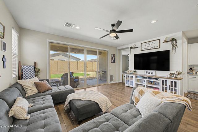 17850 W RUNNING DEER Trail, Surprise, AZ 85387