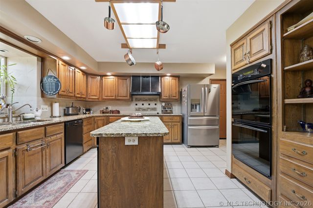 2603 Ponderosa Road, Ardmore, OK 73401