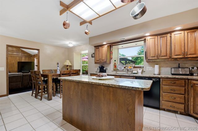 2603 Ponderosa Road, Ardmore, OK 73401