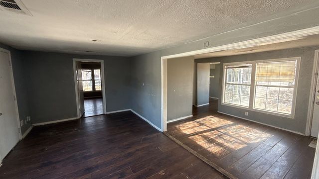 927 Powell Road, Mesquite, TX 75149