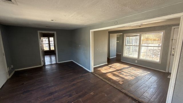 927 Powell Road, Mesquite, TX 75149