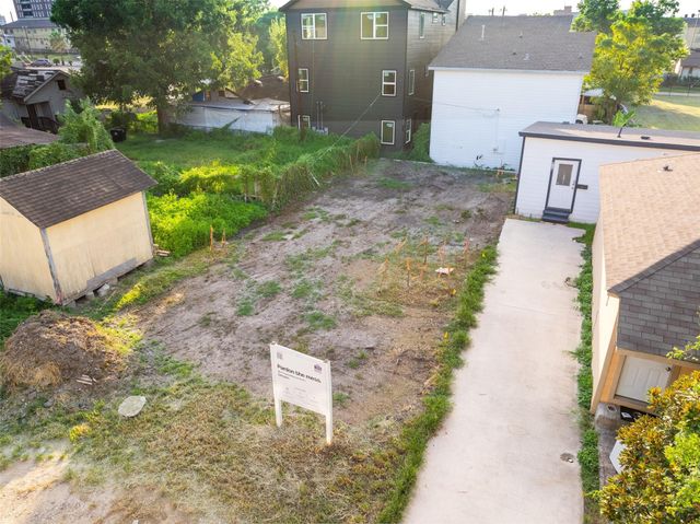 411 N Live Oak Street, Houston, TX 77003