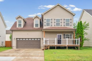 3756 Gray Fox Dr, Clarksville, TN 37040