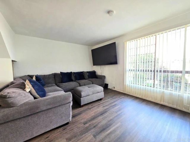 303 Rancho Drive B, Chula Vista, CA 91911