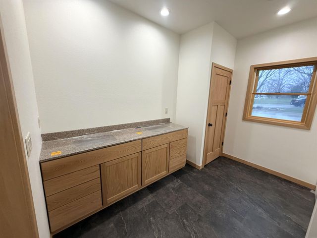 506 S 3rd St, Osage, IA 50461