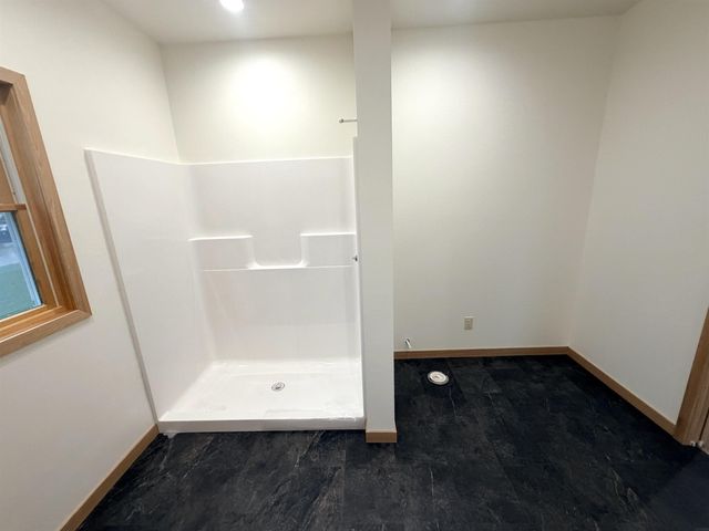 506 S 3rd St, Osage, IA 50461