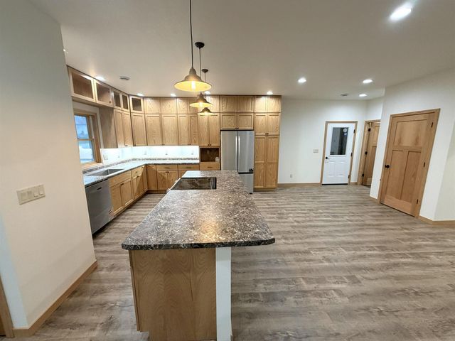 506 S 3rd St, Osage, IA 50461