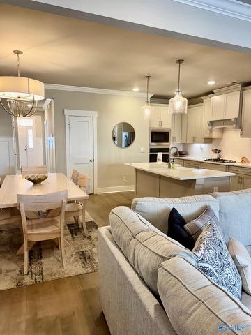 197 Saint Louis Street, Madison, AL 35758