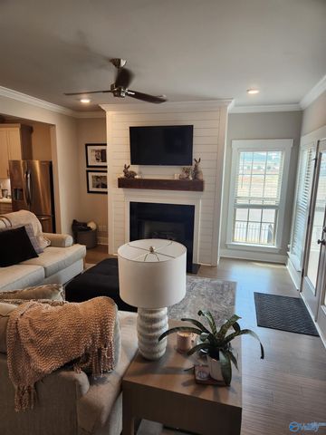 197 Saint Louis Street, Madison, AL 35758