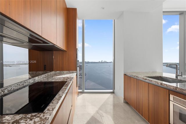 175 SE 25th Road 2701, Miami, FL 33129
