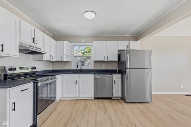 110 Whiteland Road, Whiteland, IN 46184