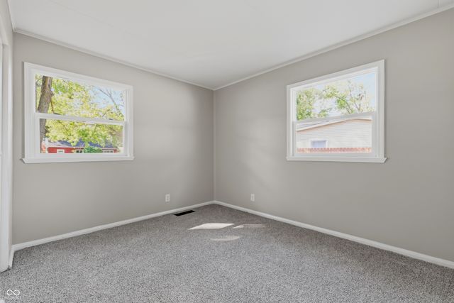 110 Whiteland Road, Whiteland, IN 46184