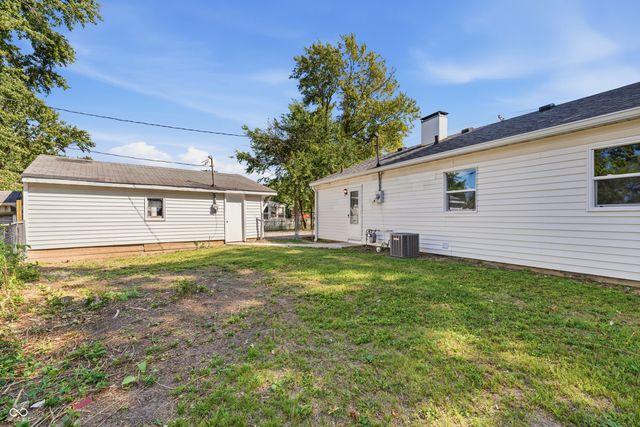 110 Whiteland Road, Whiteland, IN 46184