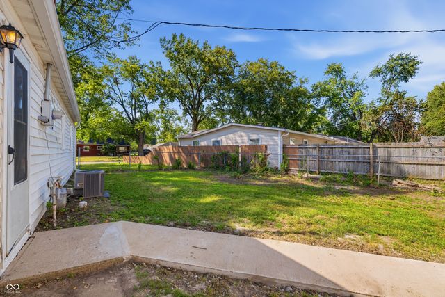 110 Whiteland Road, Whiteland, IN 46184