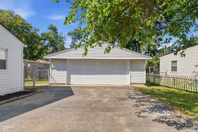 110 Whiteland Road, Whiteland, IN 46184