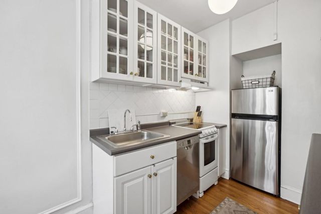 70 Sheridan Drive NE 9A, Atlanta, GA 30305