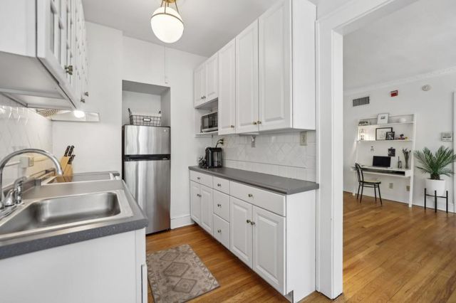 70 Sheridan Drive NE 9A, Atlanta, GA 30305