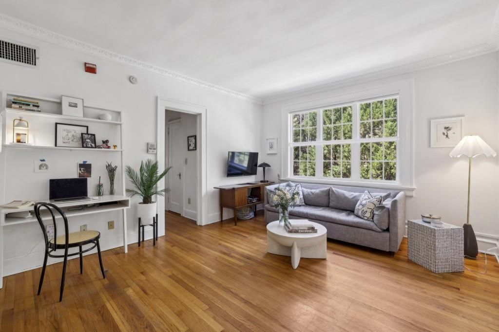 70 Sheridan Drive NE 9A, Atlanta, GA 30305