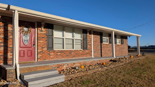 858 Seed Tick Rd, Philadelphia, TN 37846