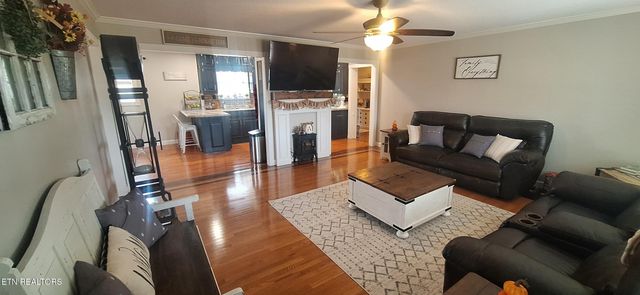 858 Seed Tick Rd, Philadelphia, TN 37846