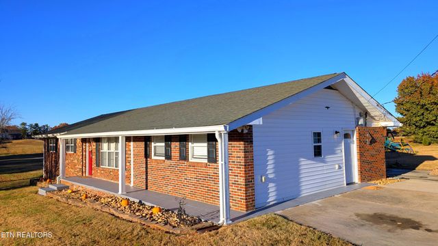 858 Seed Tick Rd, Philadelphia, TN 37846