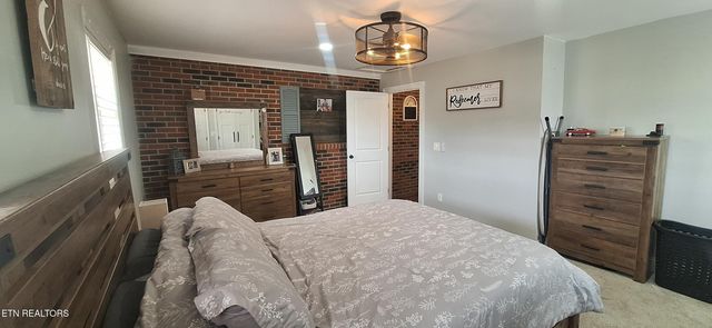 858 Seed Tick Rd, Philadelphia, TN 37846