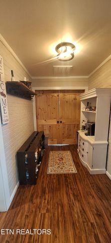 858 Seed Tick Rd, Philadelphia, TN 37846