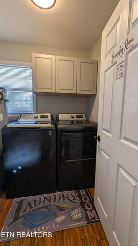 858 Seed Tick Rd, Philadelphia, TN 37846