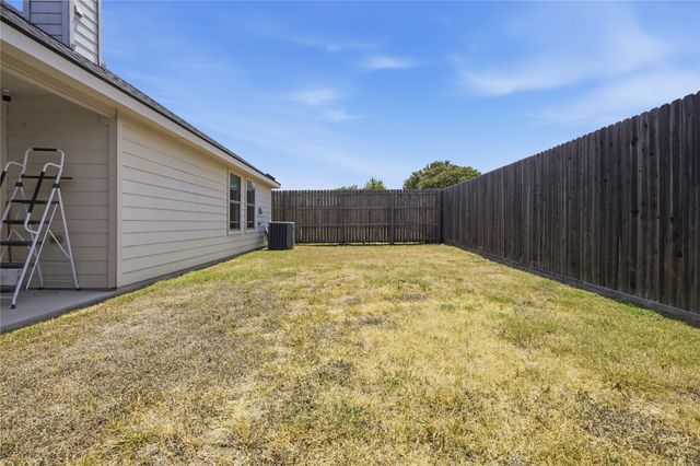 6204 Granite Creek Drive, Fort Worth, TX 76179