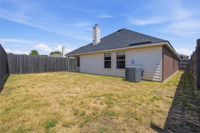 6204 Granite Creek Drive, Fort Worth, TX 76179
