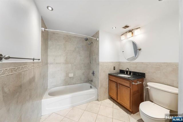 4301 Park Avenue 10 H, Union City, NJ 07087