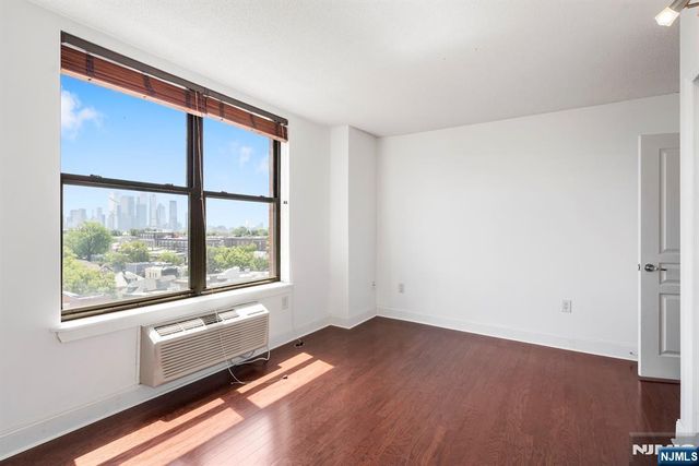 4301 Park Avenue 10 H, Union City, NJ 07087
