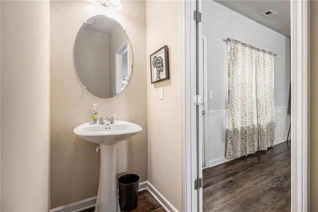 6148 Oakley Road 23, Union City, GA 30291