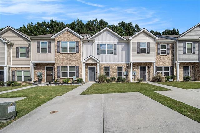 6148 Oakley Road 23, Union City, GA 30291