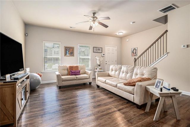 6148 Oakley Road 23, Union City, GA 30291