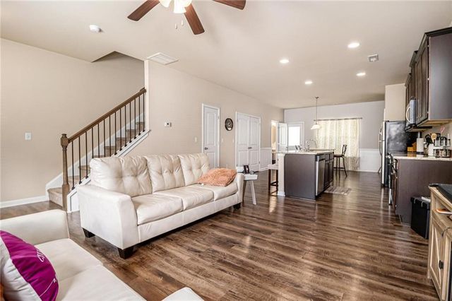 6148 Oakley Road 23, Union City, GA 30291