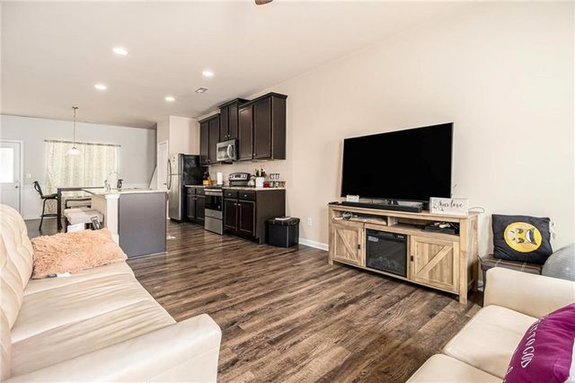 6148 Oakley Road 23, Union City, GA 30291