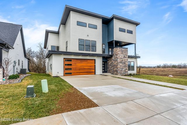 1019 Ridgeview Dr, Jeffersonville, IN 47130