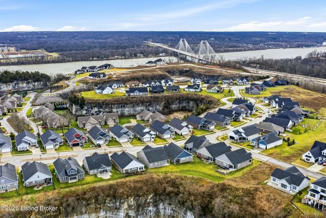 1019 Ridgeview Dr, Jeffersonville, IN 47130