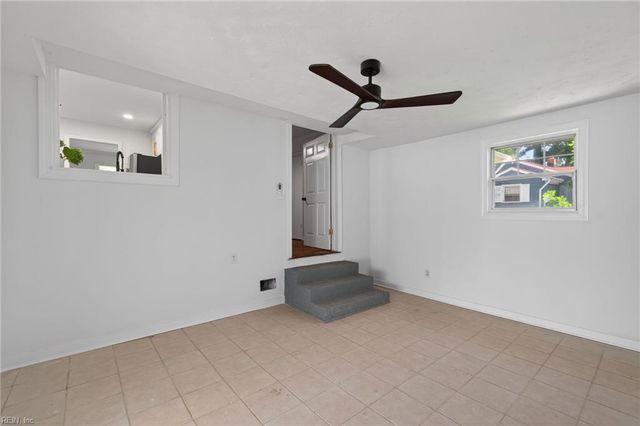 404 Eisenhower CIR, Portsmouth, VA 23701