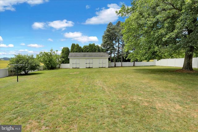 470 ONTELAUNEE DR, Shoemakersville, PA 19555