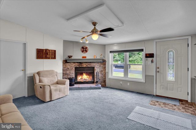 470 ONTELAUNEE DR, Shoemakersville, PA 19555
