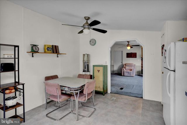 470 ONTELAUNEE DR, Shoemakersville, PA 19555