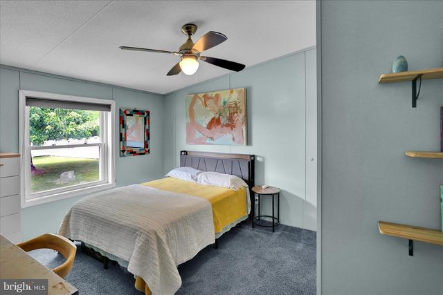 470 ONTELAUNEE DR, Shoemakersville, PA 19555