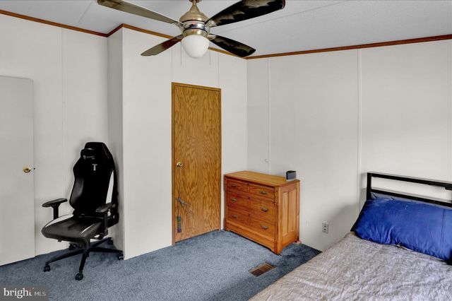 470 ONTELAUNEE DR, Shoemakersville, PA 19555