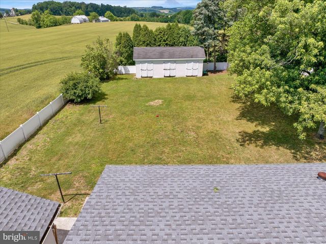 470 ONTELAUNEE DR, Shoemakersville, PA 19555