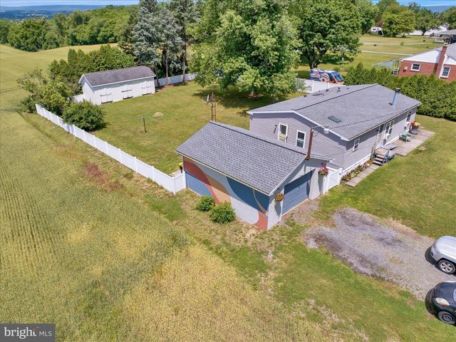 470 ONTELAUNEE DR, Shoemakersville, PA 19555
